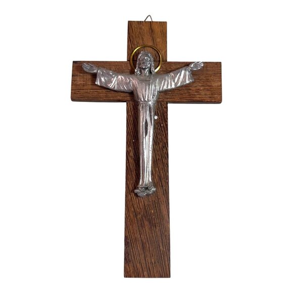 Vintage Crucifix Wooden Wall Cross Metal Jesus Figure Walnut Wood Religious - Picture 1 of 5